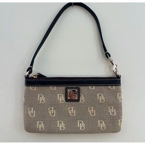NWOT Dooney & Burke Wristlet